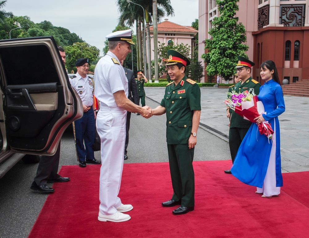 Admiral Phil Davidson Visits Vietnam