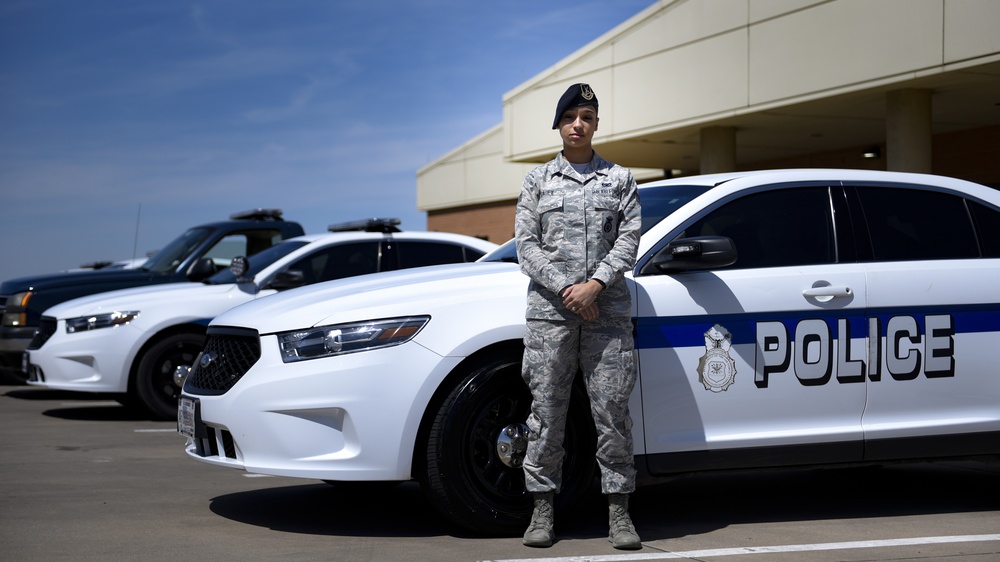 Sheppard SFS Airman receives Air Force Commendation Medal for life-saving actions