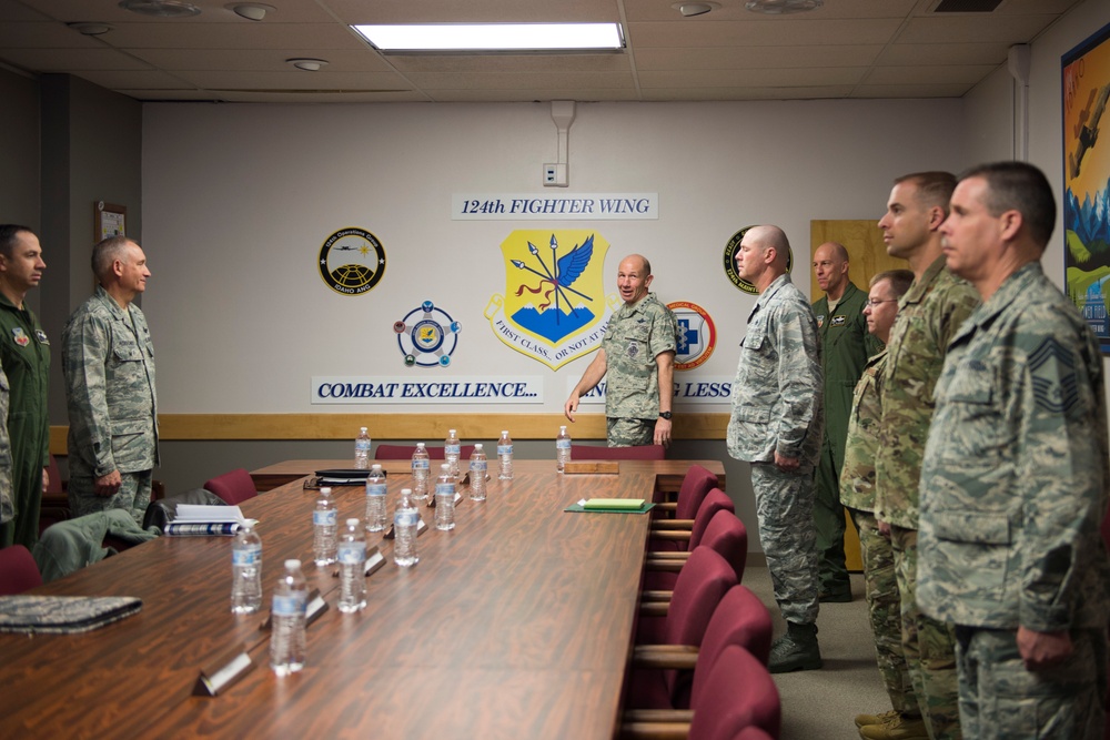 ACC Commander visits the IDANG