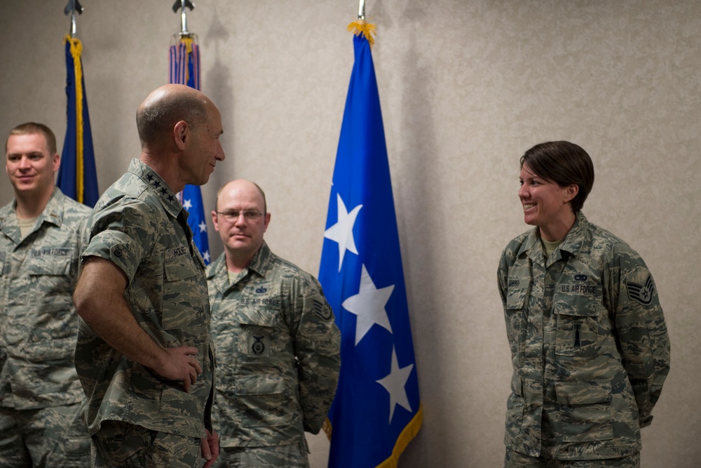 ACC Commander visits the IDANG