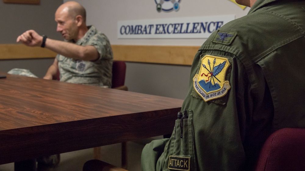 ACC Commander Visits Gowen