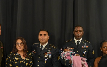 Army Vice Chief of Staff presents 101st Abn. Div. Soldiers Silver Star Medal