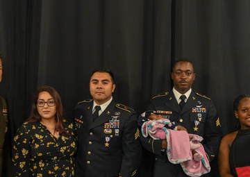 Army Vice Chief of Staff presents 101st Abn. Div. Soldiers Silver Star Medal