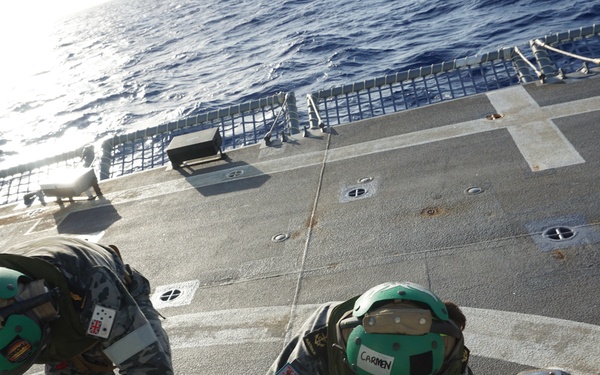 HSC-25, Royal Australian Navy train together