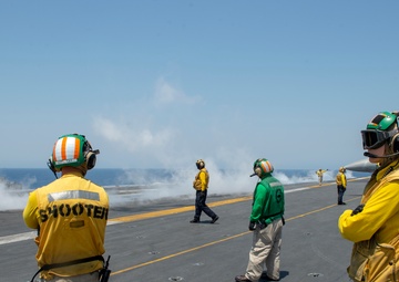CLDJ tours USS Stennis