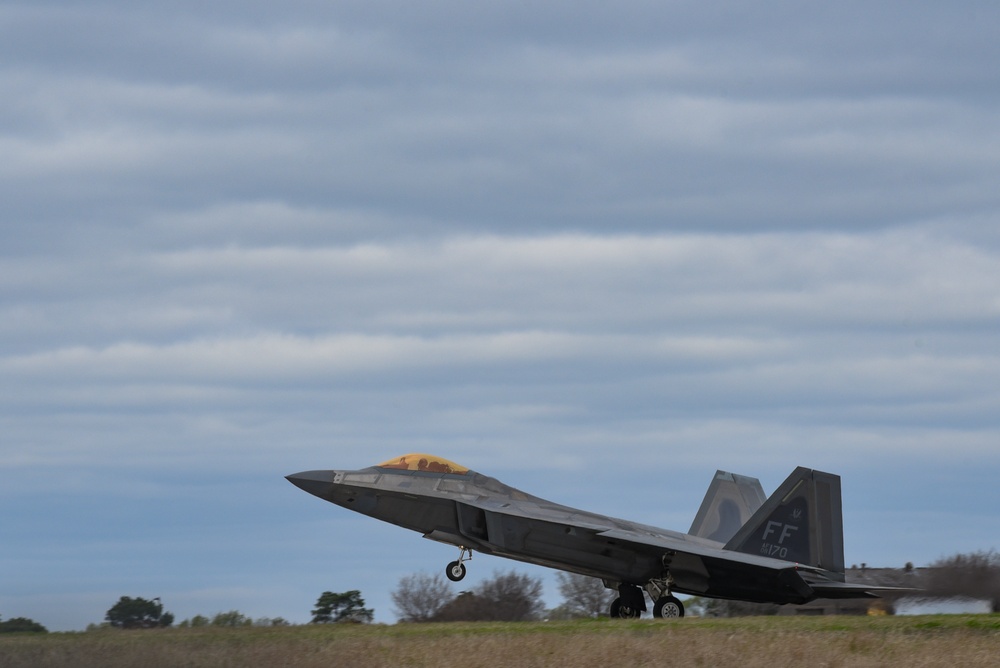 F-22s stop at McConnell