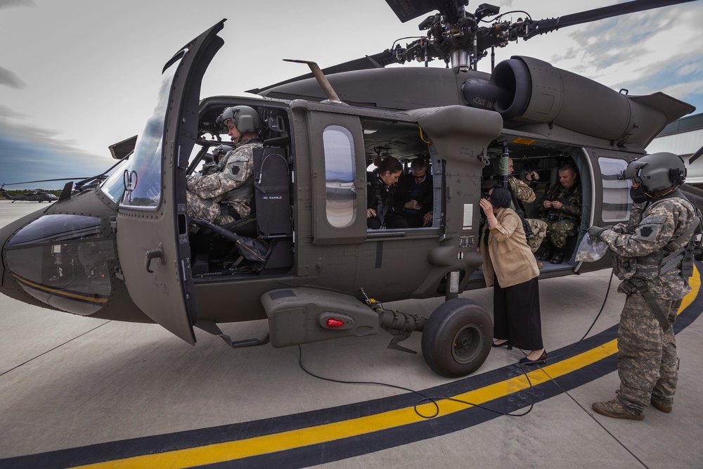 Albanian Minister of Defense visits New Jersey Army National Guard Aviation Facility