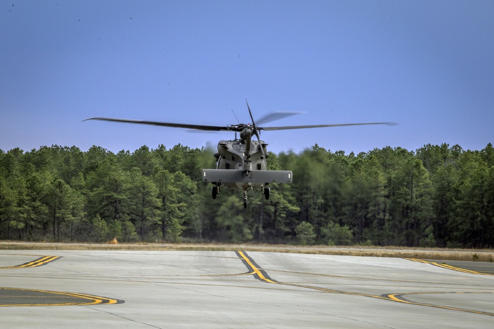 Albanian Minister of Defense visits New Jersey Army National Guard Aviation Facility