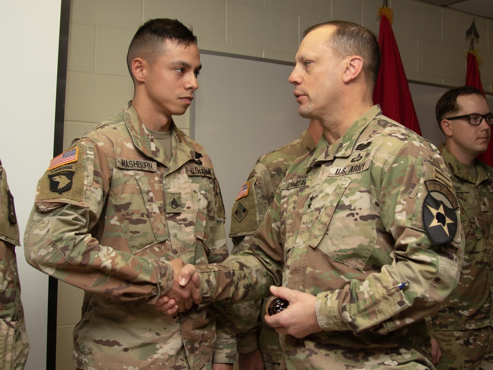 2ID Command Team Recognizes Soldiers