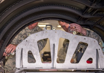 Team JSTARS maintainers design tool saving Air Force estimated $500k yearly
