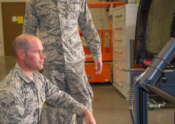Team JSTARS maintainers design tool saving Air Force estimated $500k yearly
