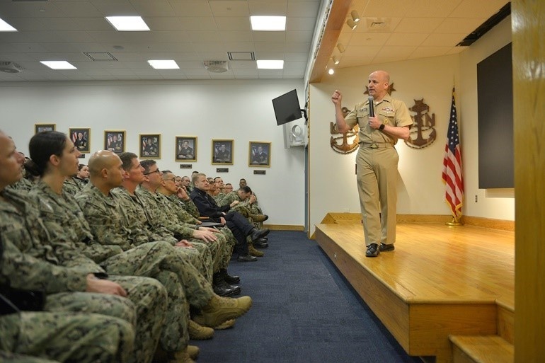 MCPON Visits U.S. Navy Senior Enlisted Academy