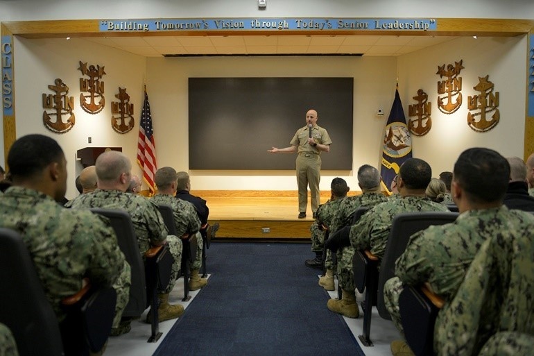 MCPON Visits U.S. Navy Senior Enlisted Academy