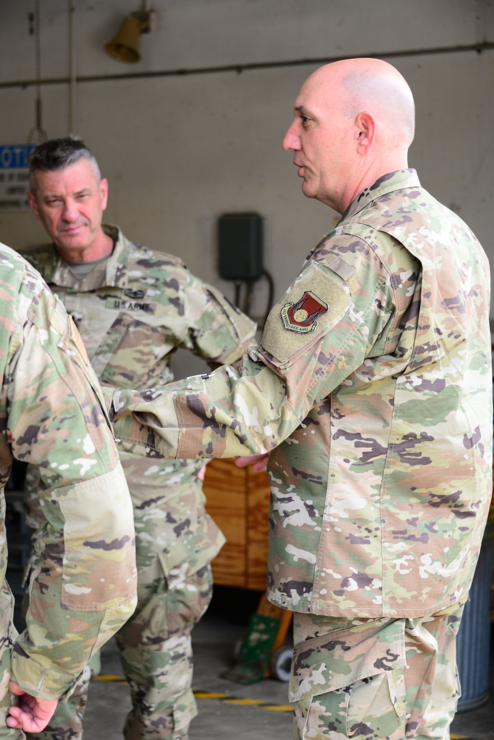 TENNESSEE ADJUTANT GENERAL AND COMMAND CHIEF VISIT MCGHEE TYSON ANG BASE