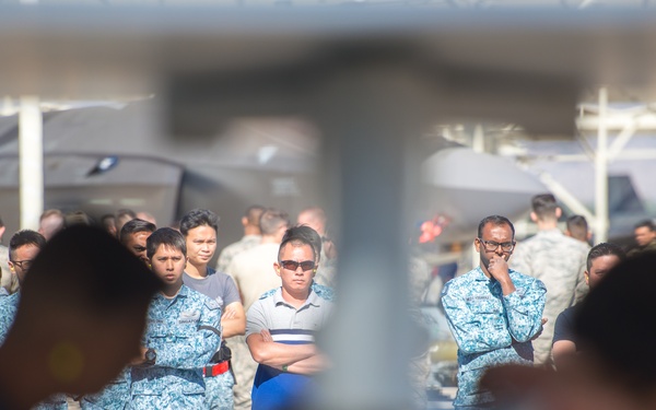 1st Quarter Load Crew Competition