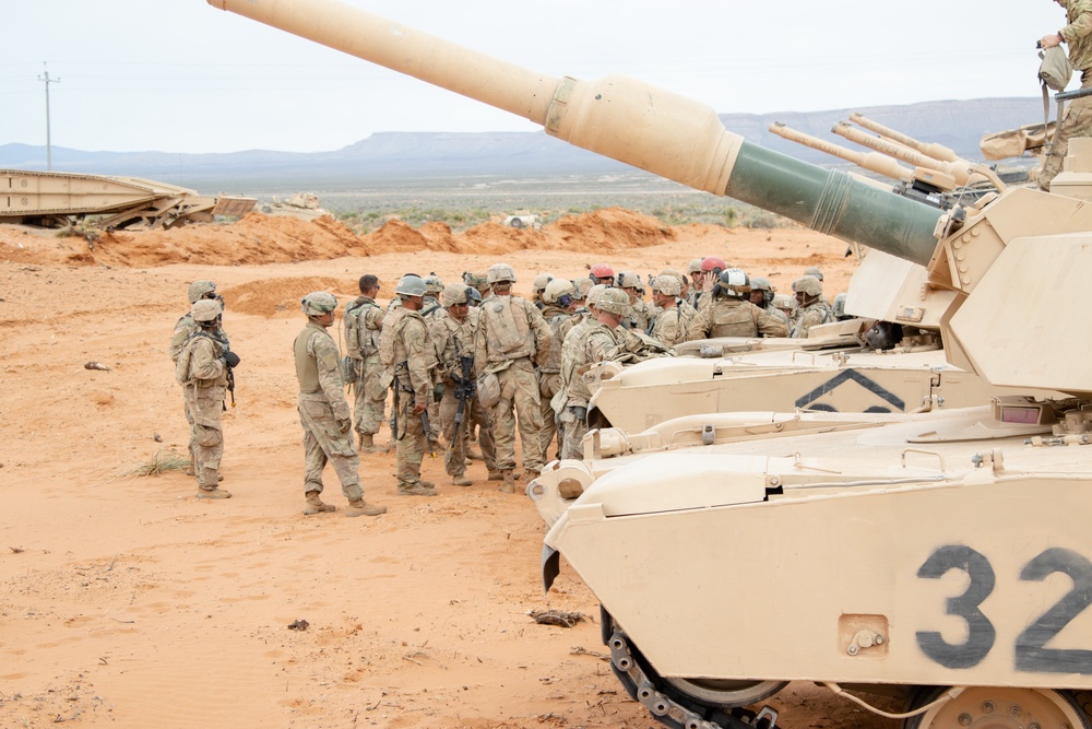 A History of Service, A Legacy of Iron: 1-1 CAV trains during Strike Focus