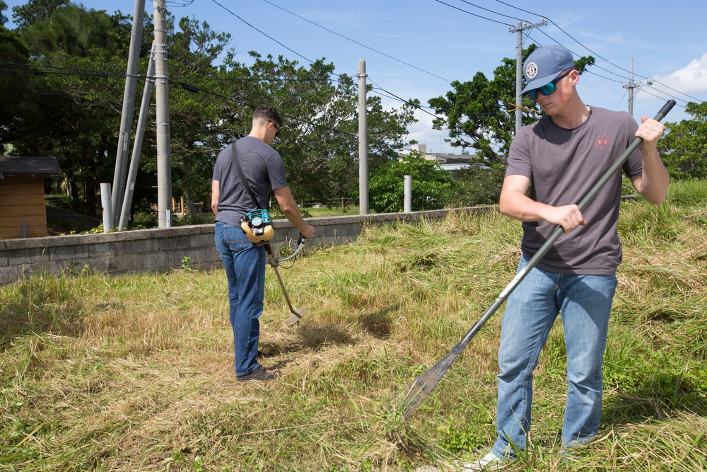 Marines Give Back; BLT 1/4 Marines clean up Okinawa memorial, park