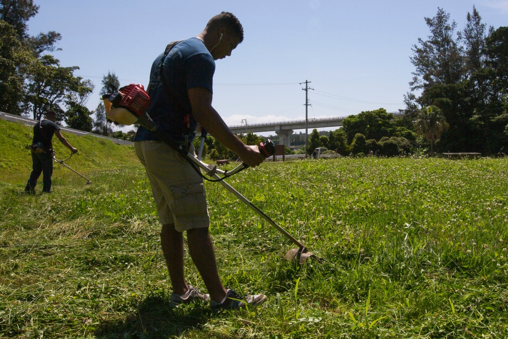 DVIDS - Images - Marines Give Back; BLT 1/4 Marines Clean Up Okinawa ...