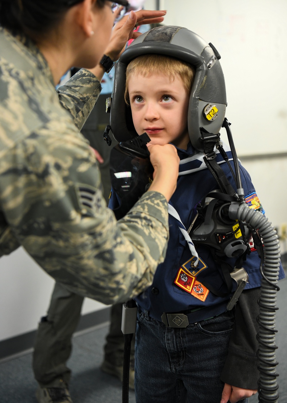 Scouts visit the 104th Fighter Wing