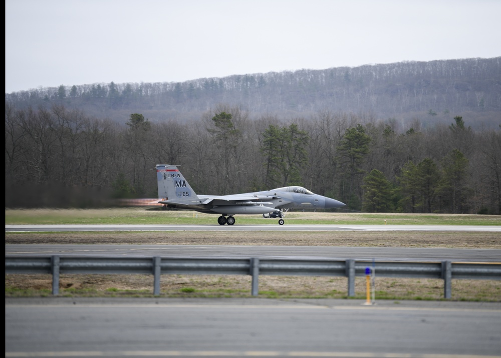 Scouts visit the 104th Fighter Wing