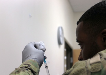 Fort Drum nurses, medics get hands-on during Nursing Skills Fair