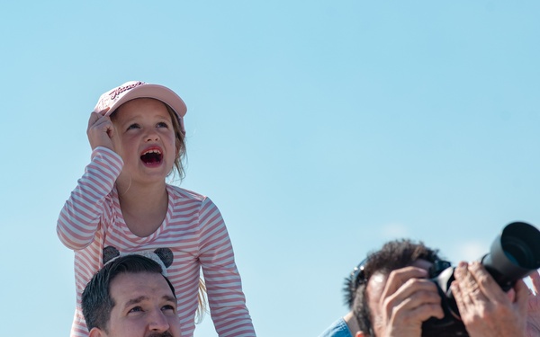 F-22 Demo Team brings thunder over the Bay