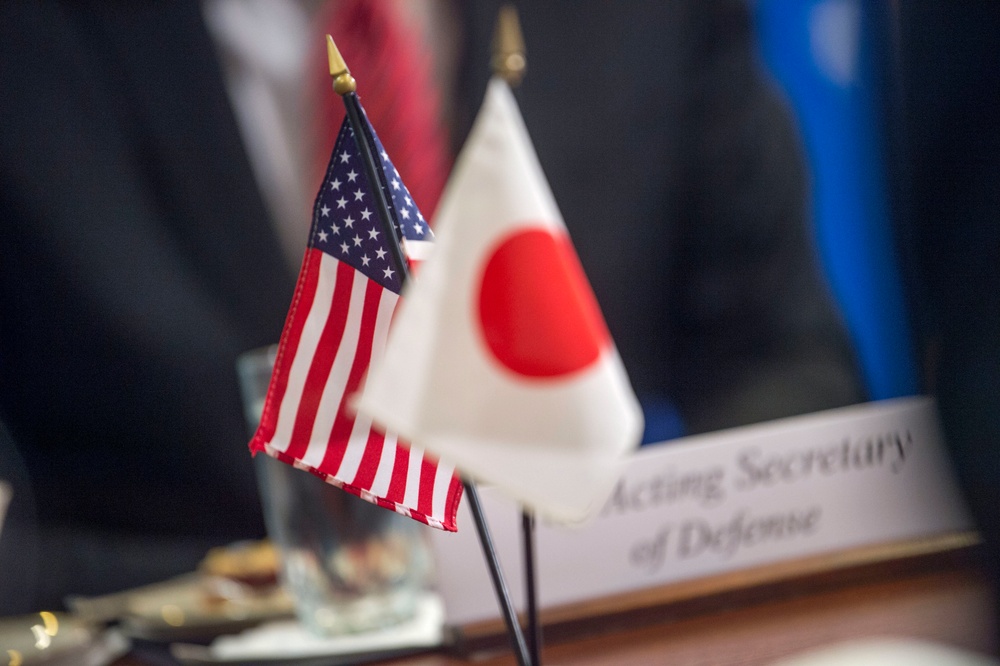 A/SD meets with Minister of Defense of Japan