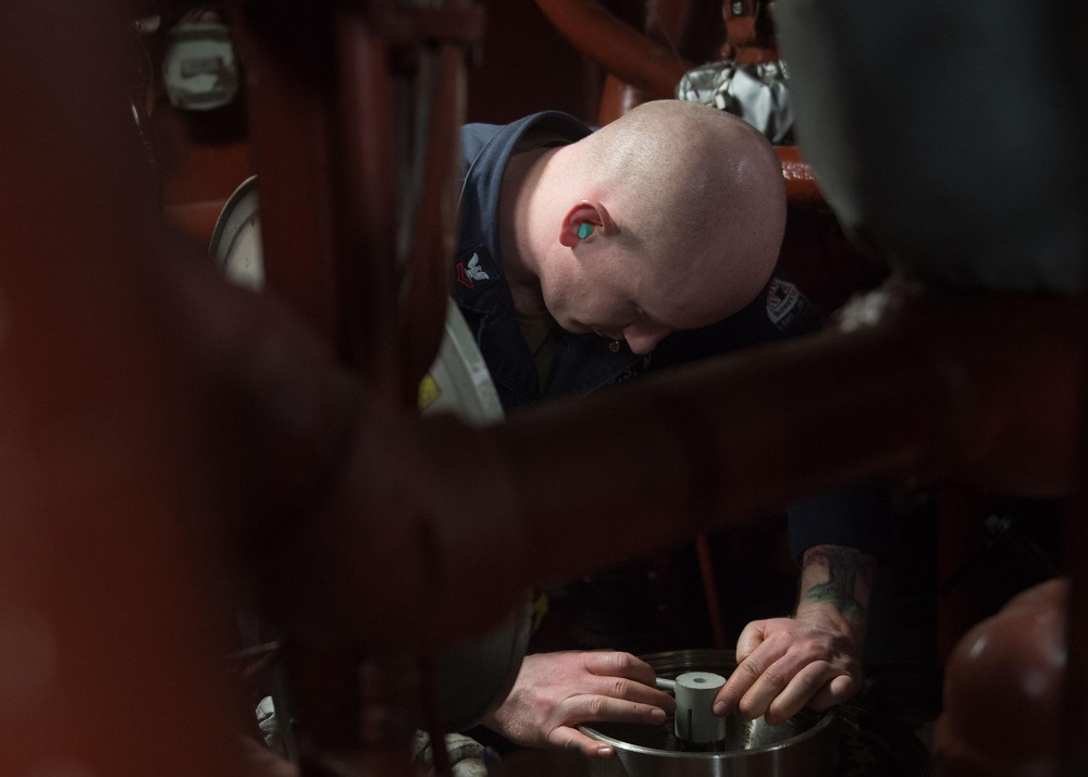 U.S. Sailor Participates in Engineering Drill aboard USS Mobile Bay