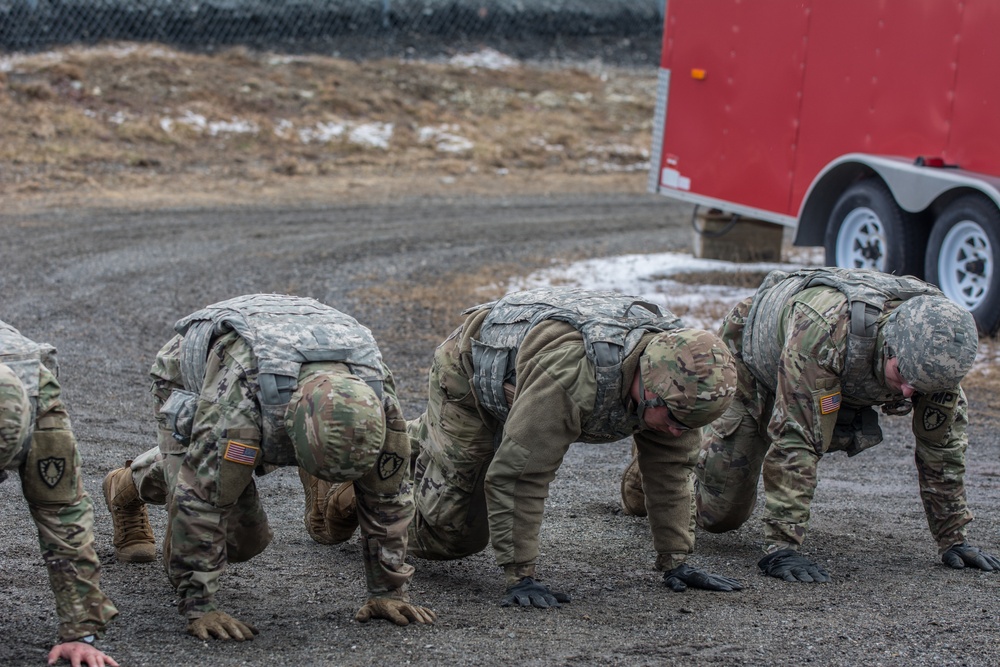 Soldiers Participate in Maine Best Warrior Competition