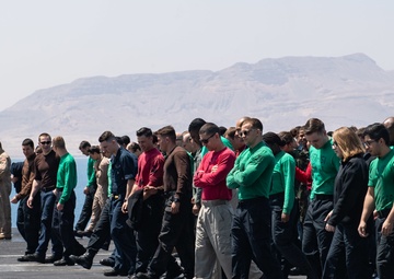 The aircraft carrier USS John C. Stennis (CVN 74) transits the Suez Canal