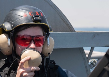 The aircraft carrier USS John C. Stennis (CVN 74) transits the Suez Canal