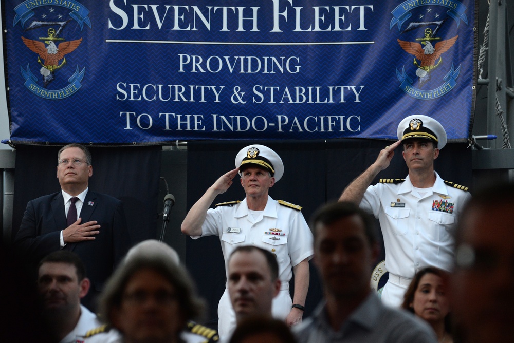 U.S. 7th Fleet leadership meet with dignitaries and officials aboard the U.S. 7th Fleet‘s flagship USS Blue Ridge in Hong Kong.