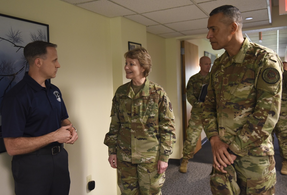 AMC leadership team visits Travis Air Force Base