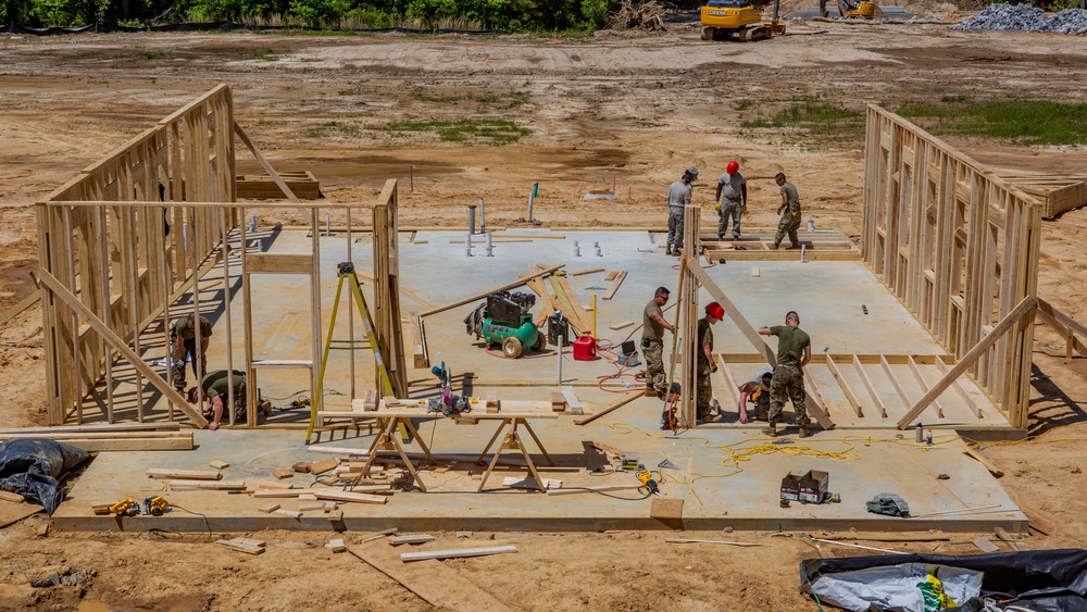 6th ESB builds Camp Kamassa