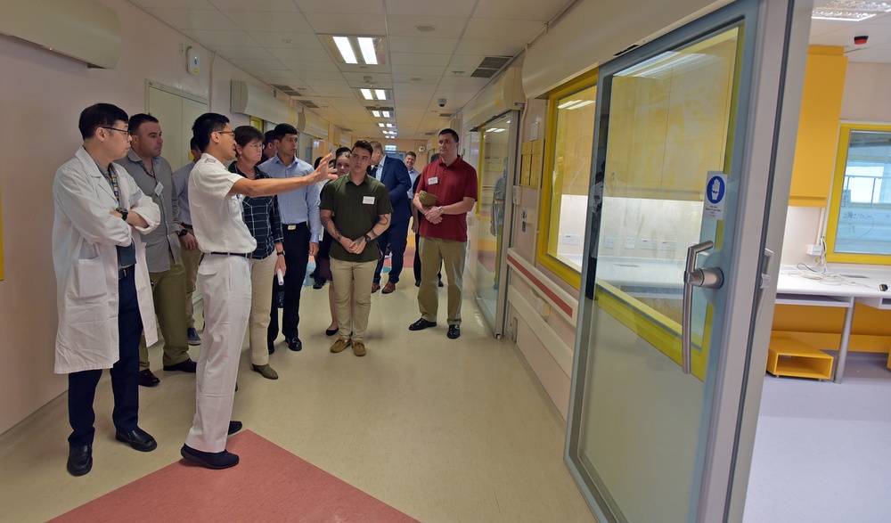 USS Blue Ridge and 7th Fleet Sailors visit Princess Margaret Hospital, Infectious Disease Center, Hong Kong.