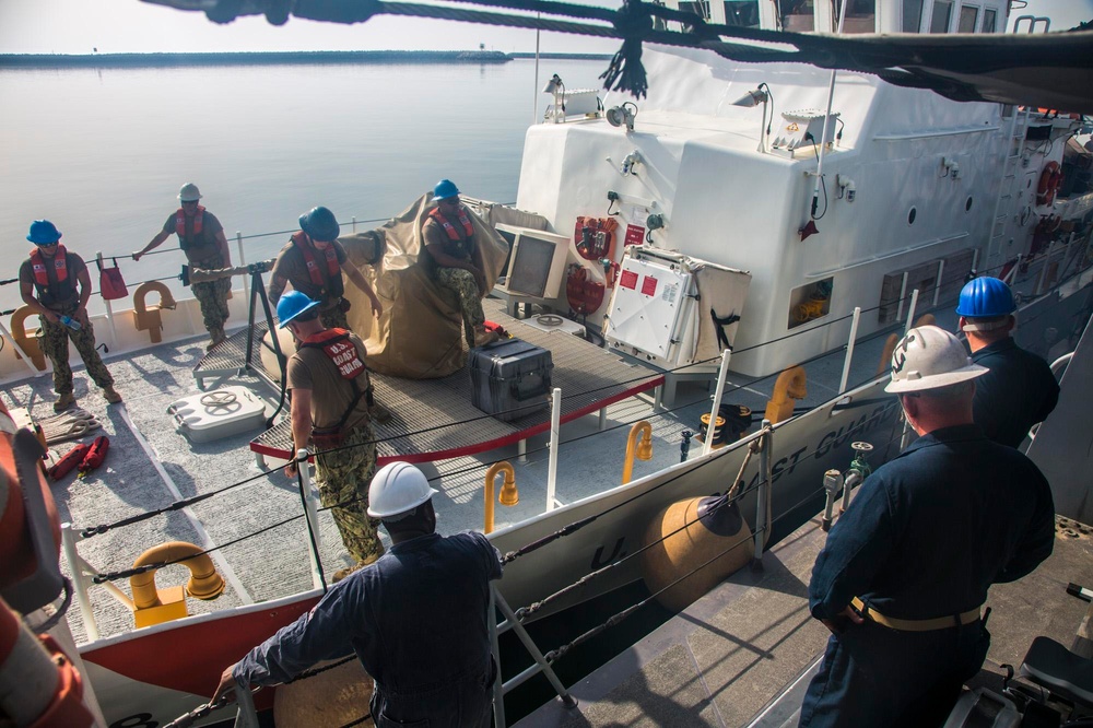 USS Whirlwind (PC 11)