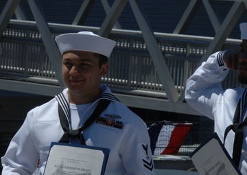 Naval Museum hosts re-enlistment ceremony