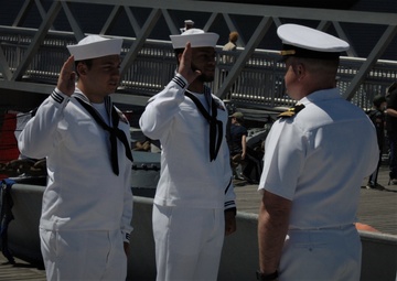 Naval Museum hosts a re-enlistment ceremony