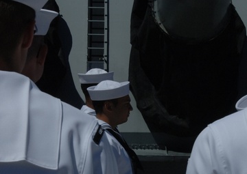 Naval Museum hosts a re-enlistment ceremony
