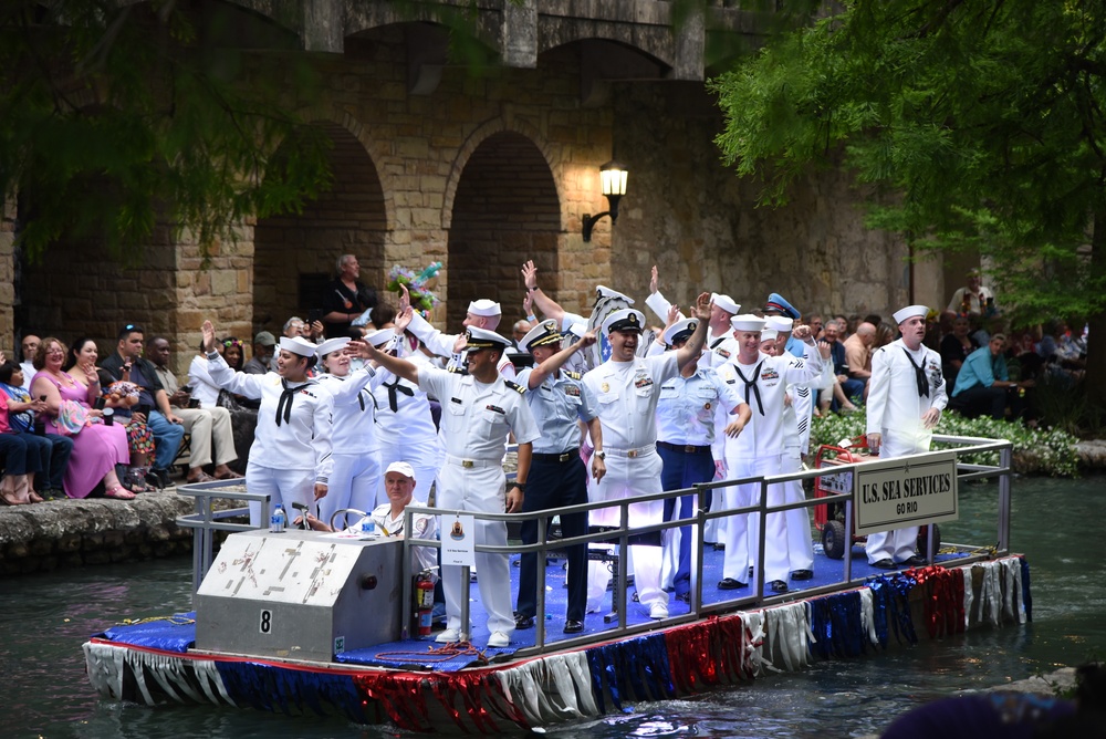 Sea Services participate in Texas Cavaliers River Parade