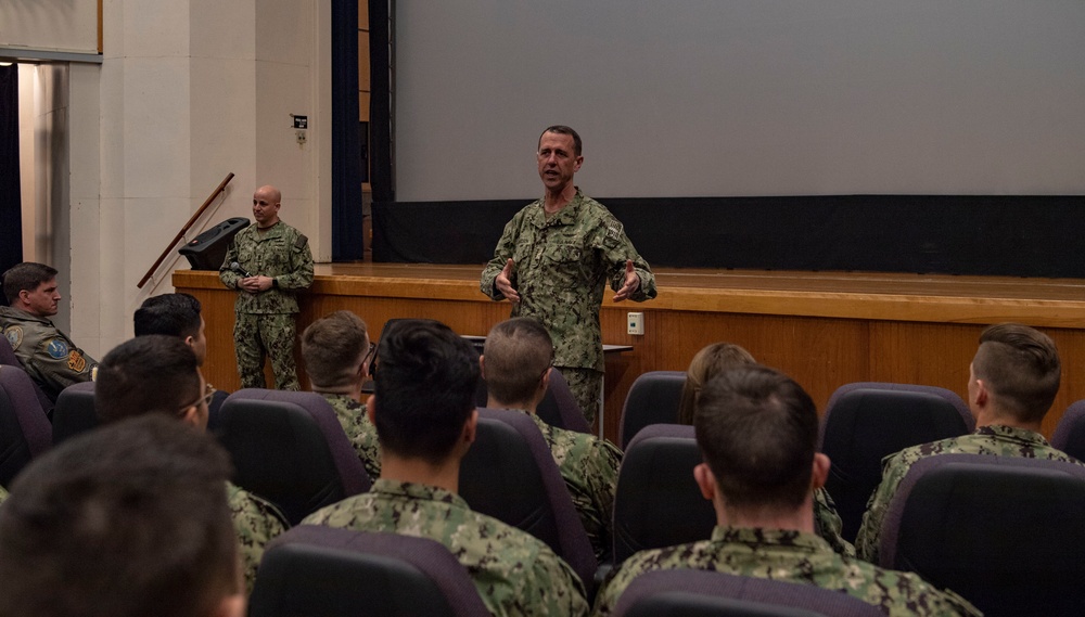 Chief of Naval Operations Visits NAS Whidbey Island