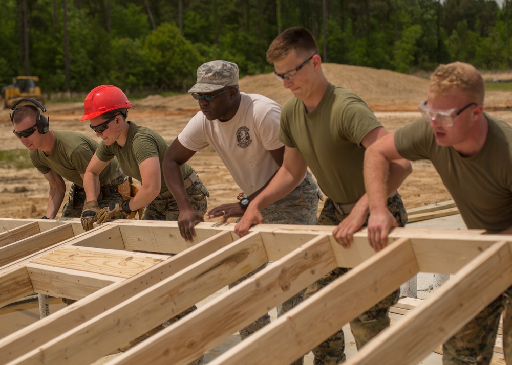 6th ESB builds Camp Kamassa