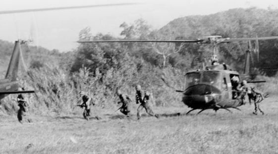 Vietnam War, Ia Drang Valley, Battle of Ia Drang, 1st Cavalry Division, UH-1