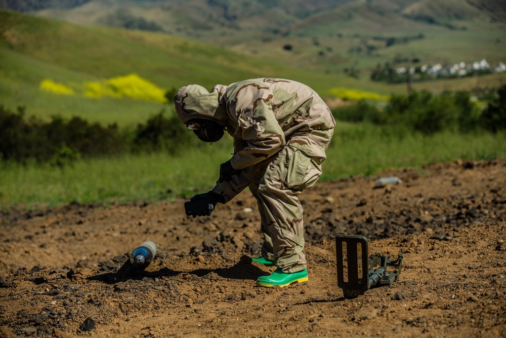 1st Explosive Ordnance Disposal Company and Chemical, Biological, Radiological, Nuclear Field Exercise