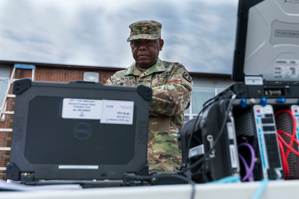 Signal Soldiers Practice Shooting Satellite