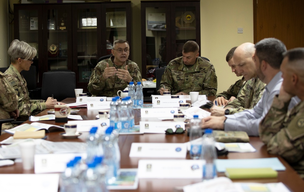 USARCENT Commander speaks with Senior Leaders