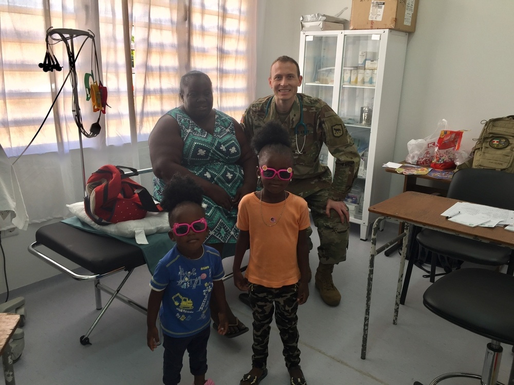 SD Guard, Suriname partner together to provide medical, dental services
