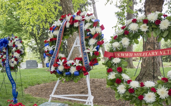 Wreath-Laying Ceremony at the Spirit of the Elbe Marker