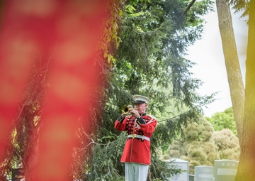 Wreath-Laying Ceremony at the Spirit of the Elbe Marker