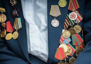 Wreath-Laying Ceremony at the Spirit of the Elbe Marker